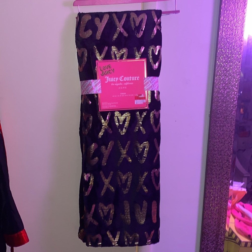 Juicy Couture Black and Gold Bedding